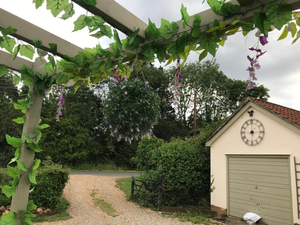 Old Thatch Bambers Green Takeley المظهر الخارجي الصورة