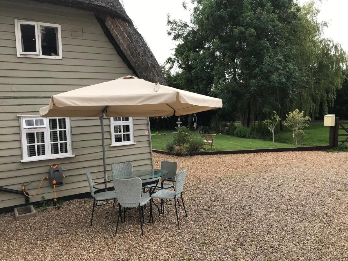 Old Thatch Bambers Green Takeley المظهر الخارجي الصورة